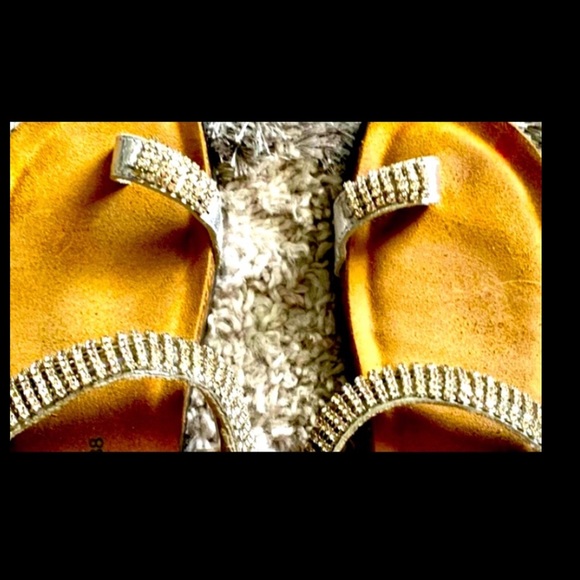 Gorgeous rhinestone sandals - Picture 2 of 3